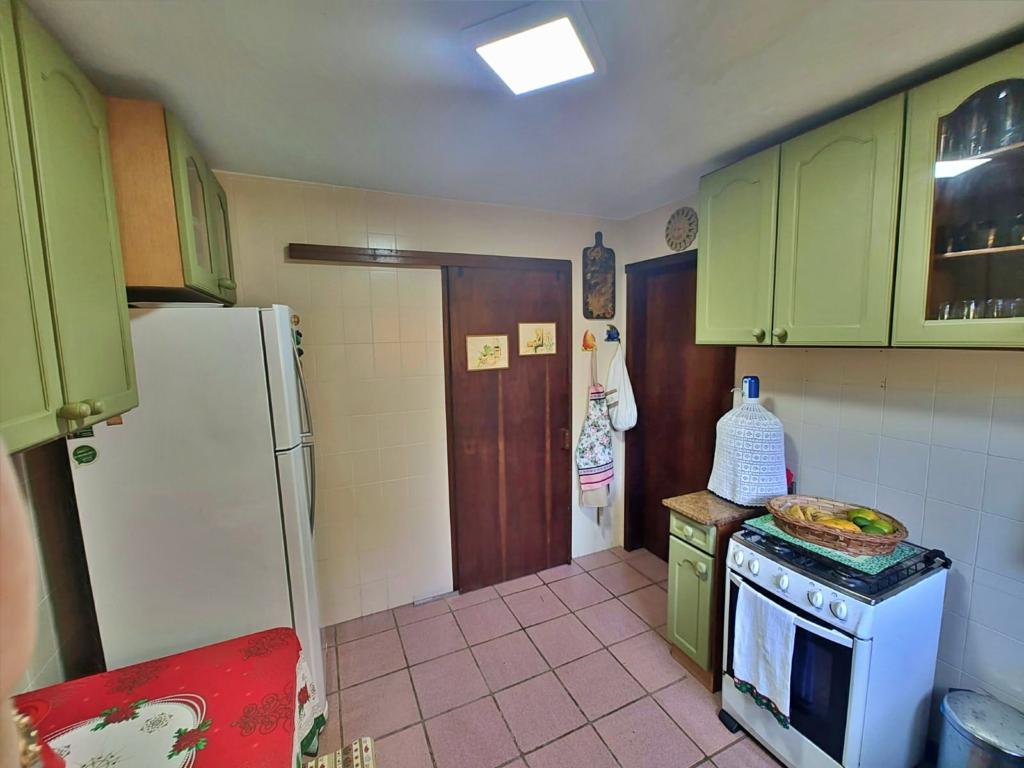 Casa, 5 quartos, 230 m² - Foto 8