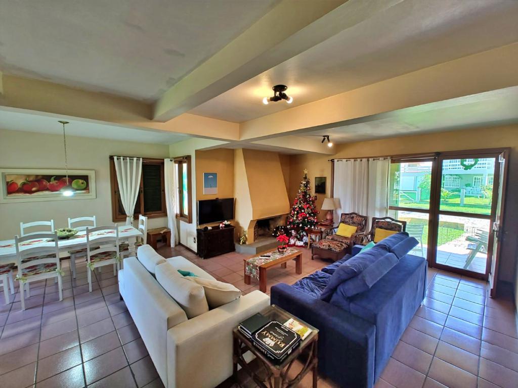 Casa, 5 quartos, 230 m² - Foto 4