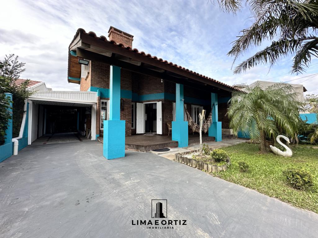 Casa/Sobrado 03 Dormitórios