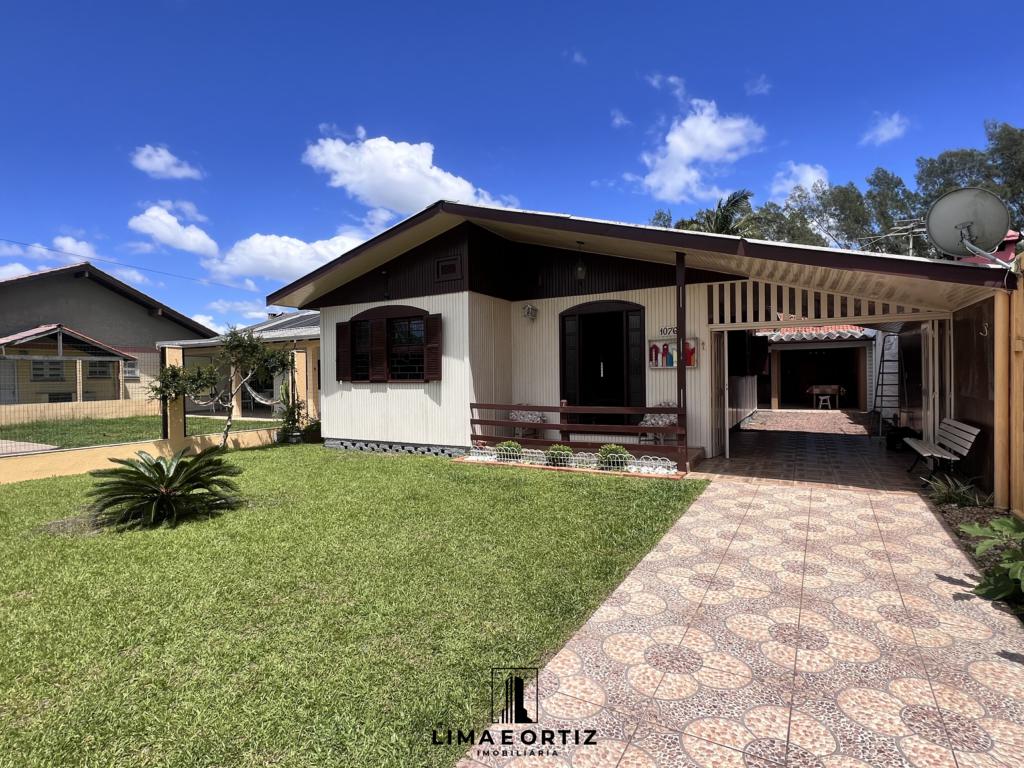 Casa 04 Dormitórios