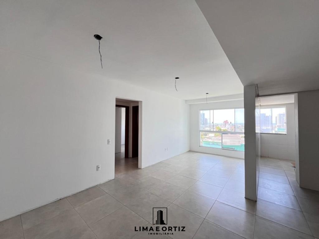 Apartamento 02 Dormitórios com terraço