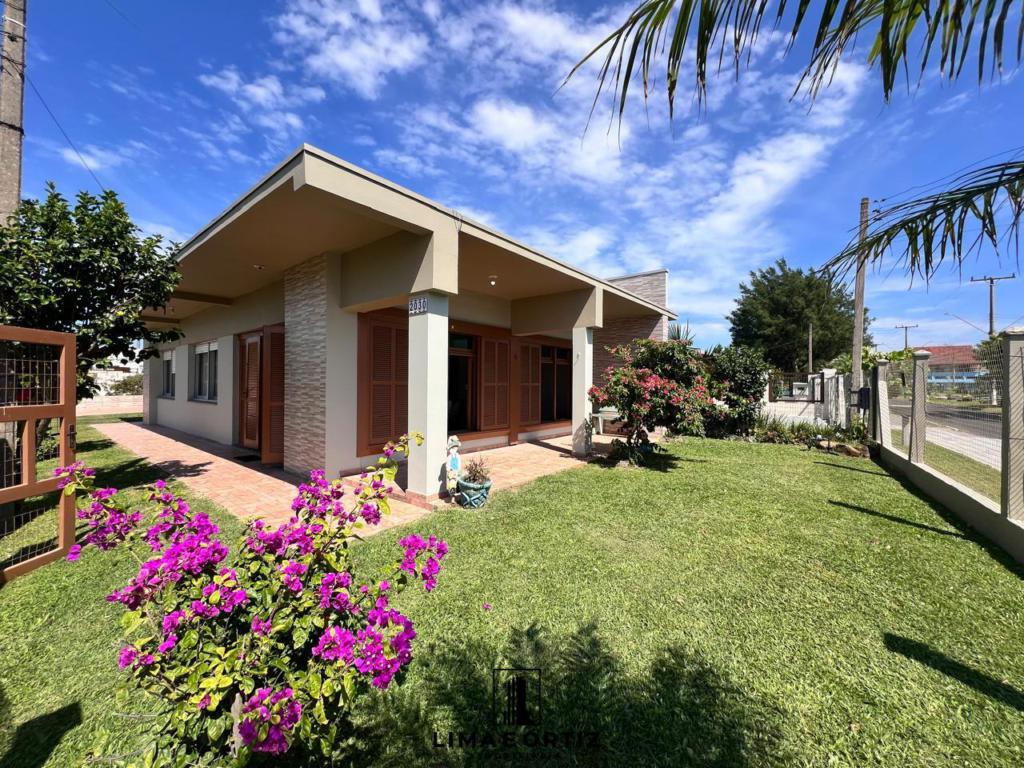 Casa 04 Dormitórios