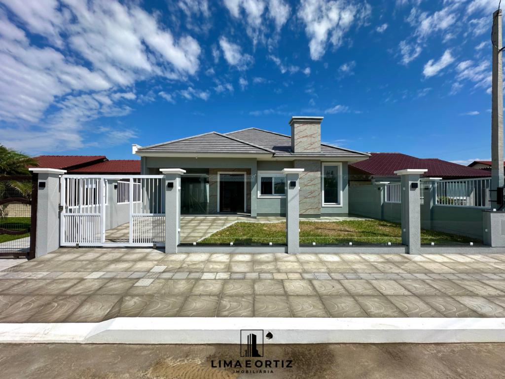 Casa 03 Dormitórios