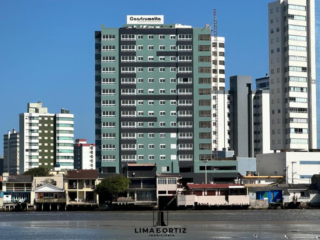 Apartamento 02 Dormitórios