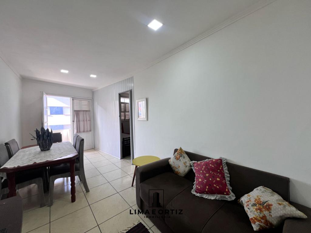 Apartamento 03 Dormitórios