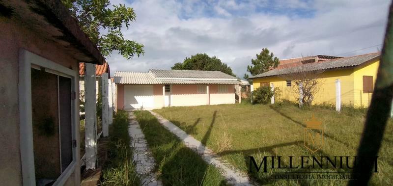 Casa 3 Dorm.