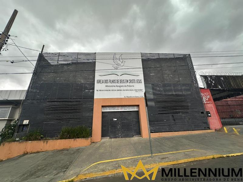 Loja comercial mais mezanino