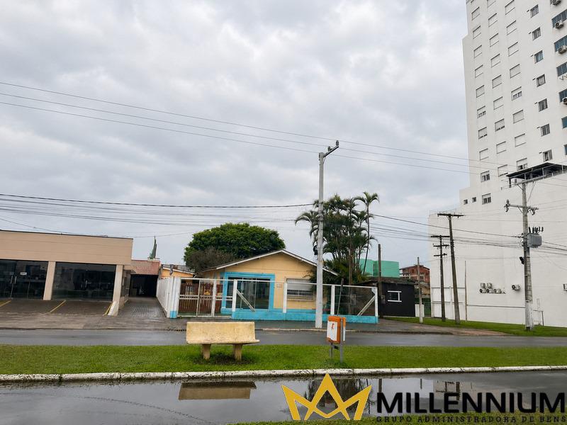 Casa Comercial