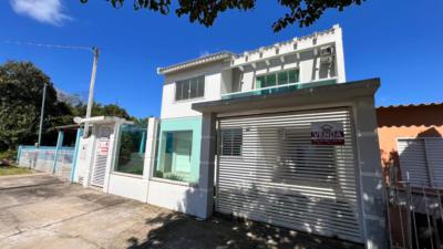 Sobrado 03 Dorm