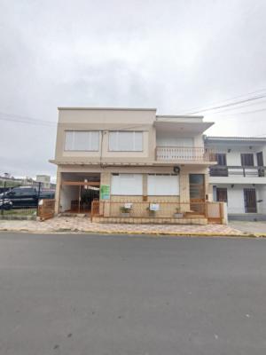 Sobrado 03 Dorm