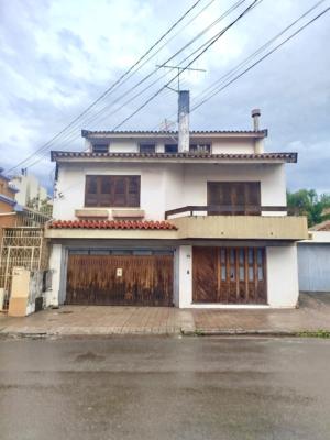 Sobrado 04 Dorm